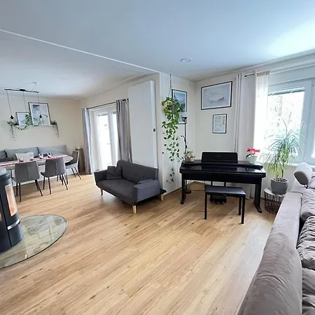 Modernes Haus Mit Whirpool, Sauna, Kamin & Piano Pritzwalk