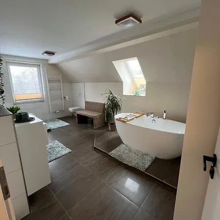 Modernes Haus Mit Whirpool, Sauna, Kamin & Piano Villa