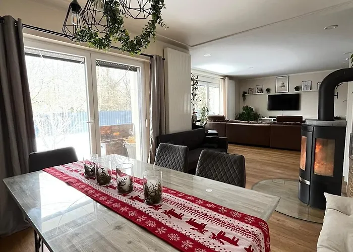 Modernes Haus Mit Whirpool, Sauna, Kamin & Piano * Pritzwalk